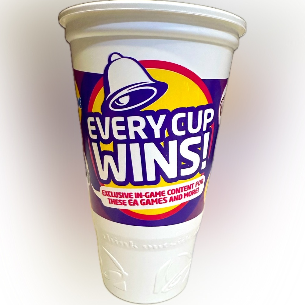2010 TACO BELL EA GAMES DR PEPPER PROMOTIONAL COLLECTIBLE CUP TUMBLER 32 oz 7UP